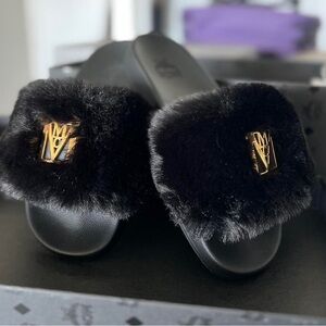 MCM (women) size 36 or 6